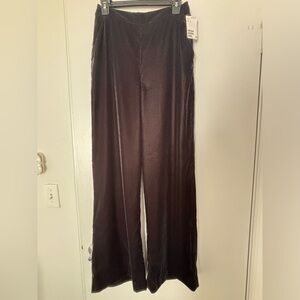 Wide-leg velvet pants